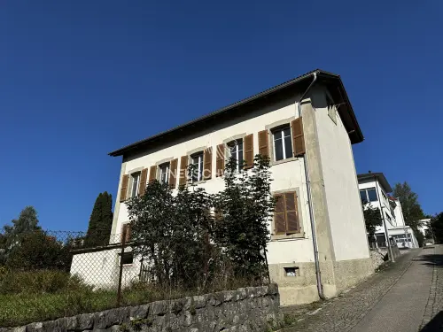 Immeuble de rendement de 3 appartements à vendre à Reconvilier à Reconvilier