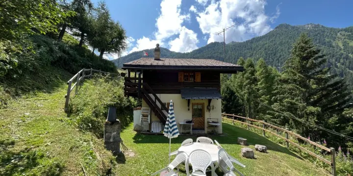 Magnifique mayen d'été à vendre sur les hauteurs de Haute-Nendaz