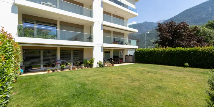 A VENDRE EXEPTIONNEL APPARTEMENT 3.5 PCES A GRANGES