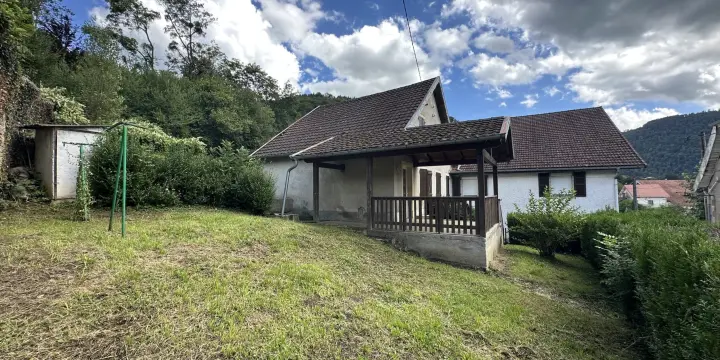 Maison de village de 4.5 pièces avec jardin à Vaufrey