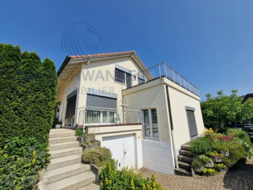 Maison familiale de 6.5 pièces sur une parcelle de 570 m² à Courroux