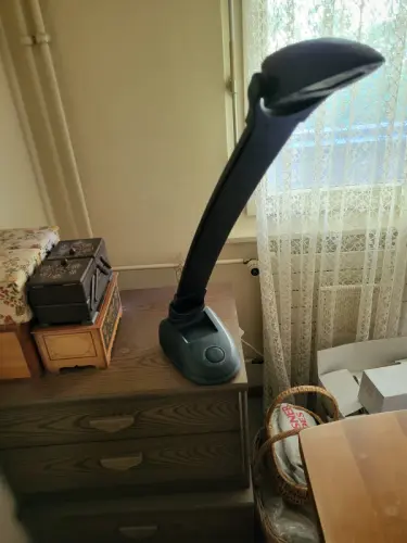 LAMPE DE BUREAU à LAUSANNE