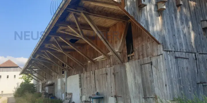 À construire très grandes combles idéalement situées