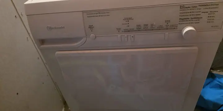 Sèche linge bauknecht de 8kg