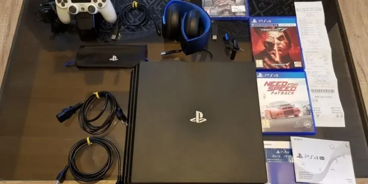 PS4 par 1TB + accessoires + garantie