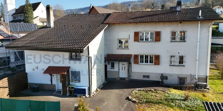 Au coeur du village proche des commodités