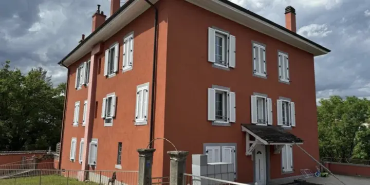 Très beau loft lumineux et au calme, proche du centre d'Orbe