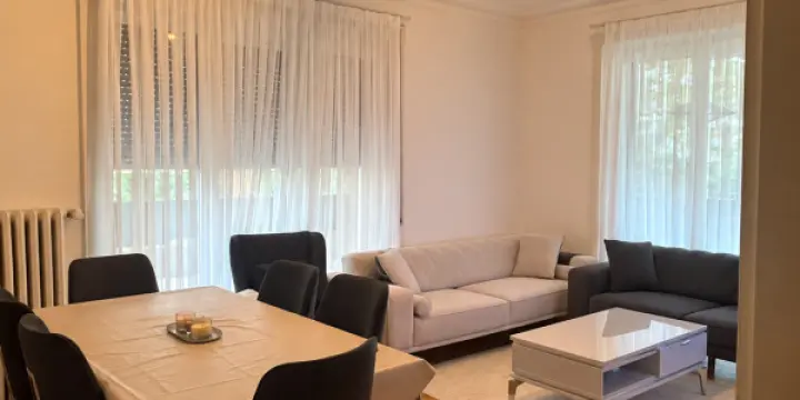 MAGNIFIQUE 4,5 PIÈCES DE 120 M² AVEC GRAND BALCON