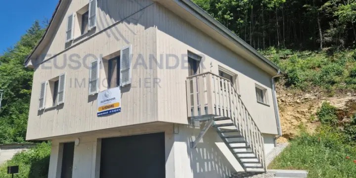Maison neuve composée de 5.5 pces - 122,7 m2