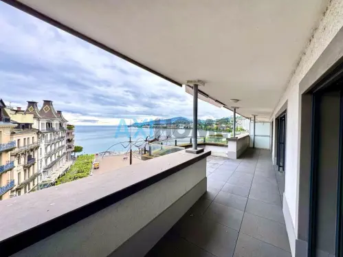 Magnifique attique avec terrasse face au lac à Montreux