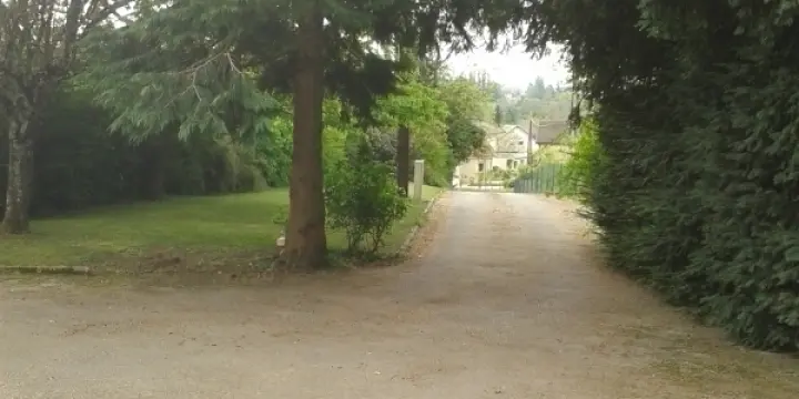 Vends terrain à batir