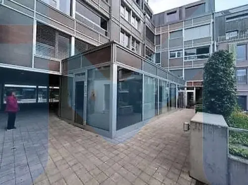LOCAL COMMERCIAL TRÈS BIEN SITUÉ À  MORGES à Morges