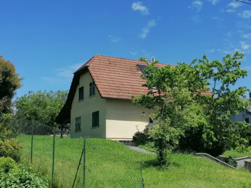 Très Belle maison avec beau jardin à Eteimbes à GUEWENHEIM