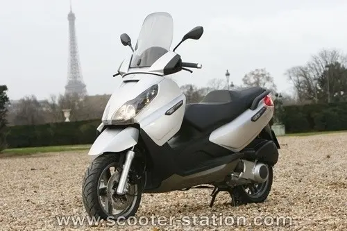 Piaggio X7 300ie blanc à Grand-Lancy