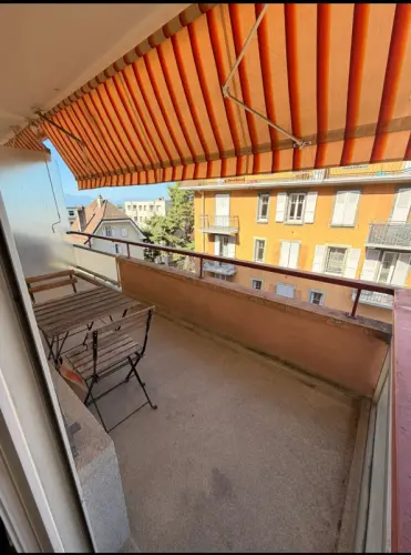 Appt. 2 pièces avec balcon à Lausanne / 1006 à Lausanne