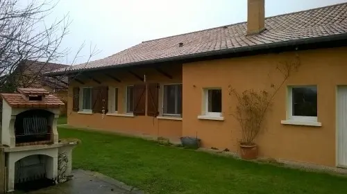 ancienne ferme avec cterrain à cuiseaux