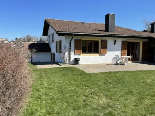 Villa de 7.5 pièces à la Chaux-de-Fonds à La Chaux-de-Fonds