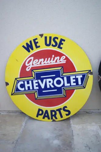Plaque émaillée Chevrolet.