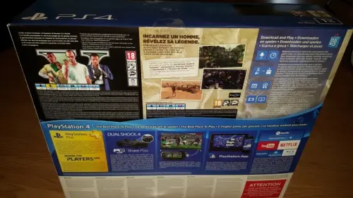 Playstation 4 - 1 tb noir jet + jeux à Meyrin