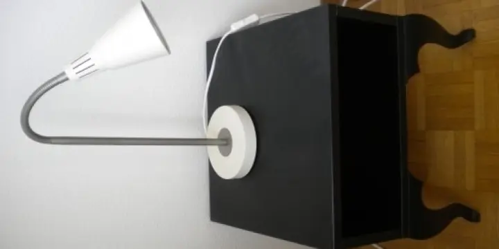 Lampe de bureau pratique