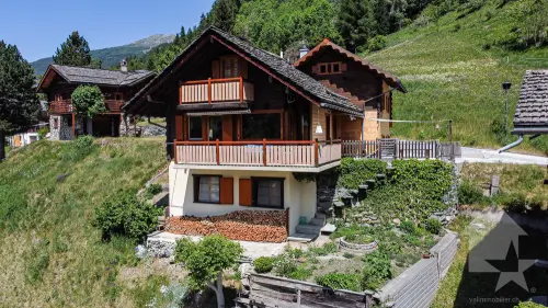 Agréable chalet sur trois niveaux avec vue panoramique à Mission