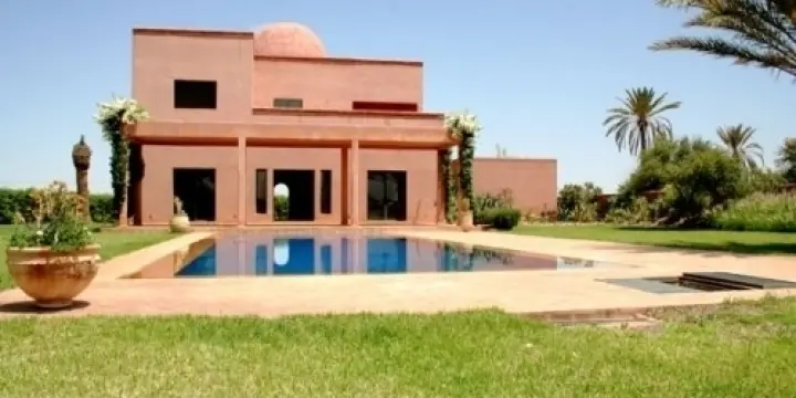 marrakech . magnifique villa dans la pal