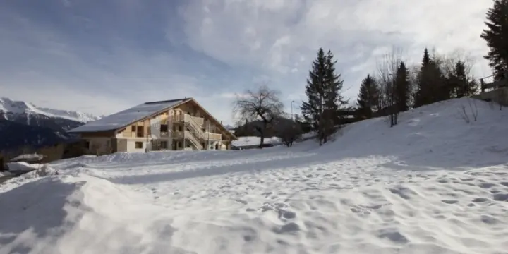 Magnifique parcelle à bâtir de 868m2 à Blûche