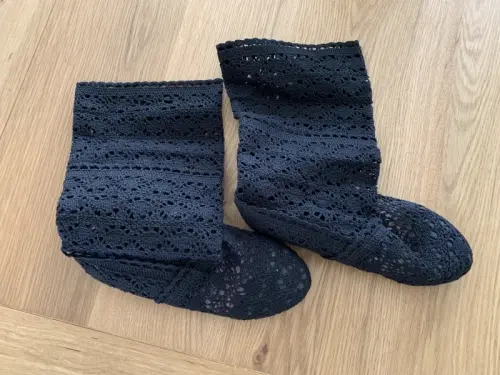 Vends mignonne petites bottes d'été femme à Sierre