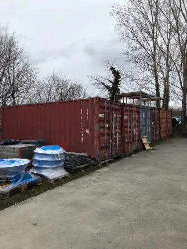 Container maritime 20pied à Denges