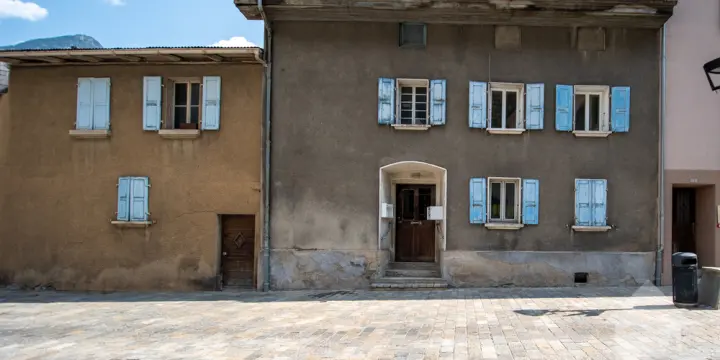 Immeuble à rénover de 3 appartements au coeur de Martigny
