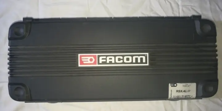 Boîte Facom RSX 427 P neuve