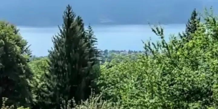 Parcelle à bâtir vue lac avec permis en force d'une villa individuelle