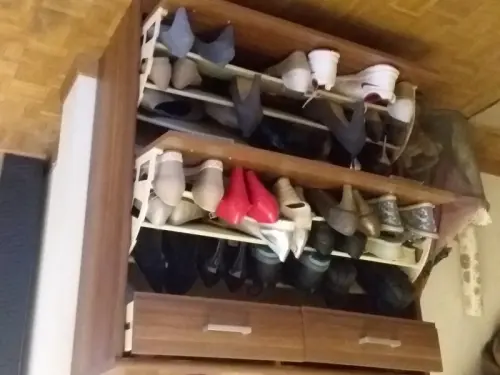Meuble à chaussures à Onex