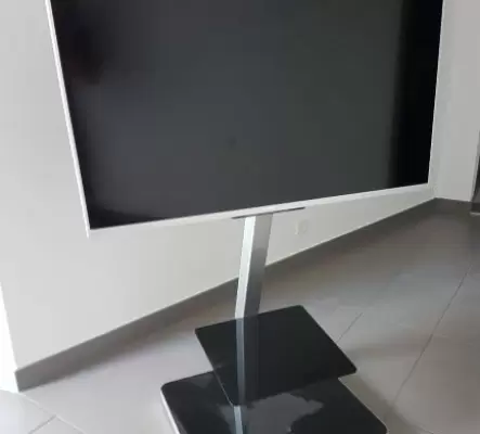 Pied orientable pour TV  / achat neuf CHF 350.-