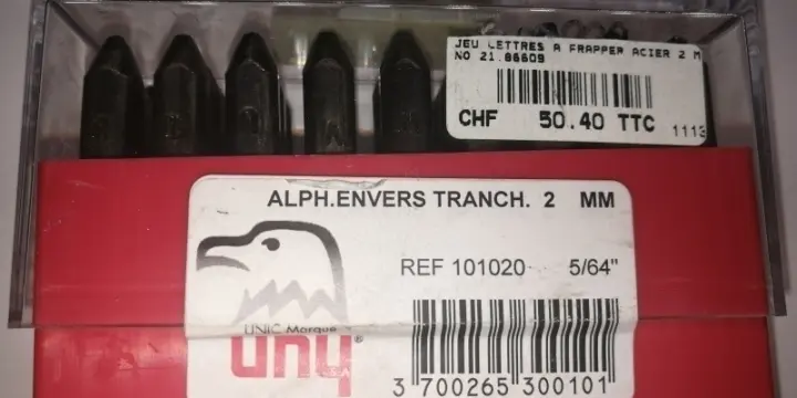 Jeux de lettres A a Z à frapper acier