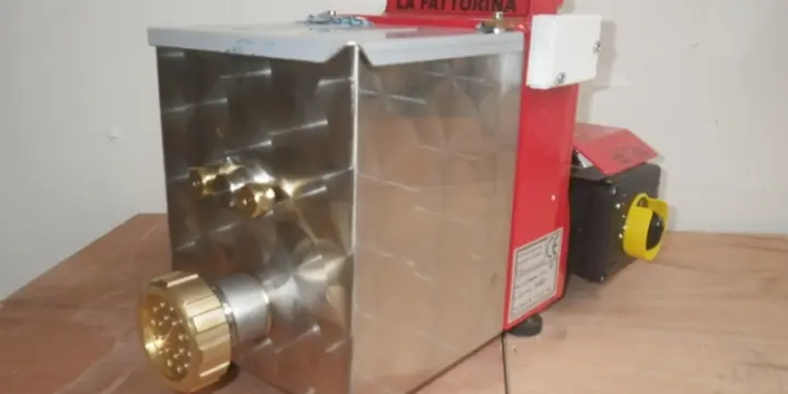 Machine pour la production de pâtes fraîches Fattorina