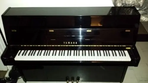 Piano digital Yamaha à Prix Fou à berne