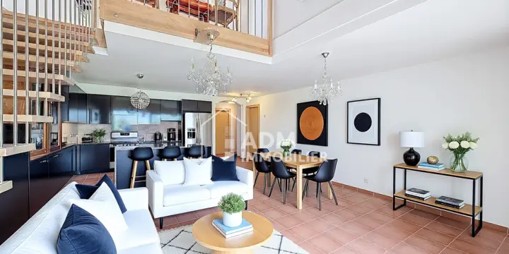 Saillon, duplex 4.5 pièces avec vue imprenable aux bains de Saillon