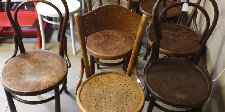 Chaises bistrot bois courbé chaise cannée formica