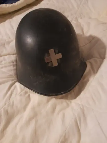 Swiss Antique Fire Brigade Steel Helmet à Interlaken