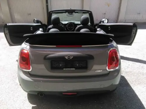 Vends voiture neuve en occasion à Martigny
