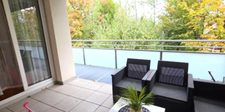 MAGNIFIQUE APPARTEMENT MEUBLÉ AVEC TERRASSE À VERSOIX - PROCHE DU LAC ET DE LA G