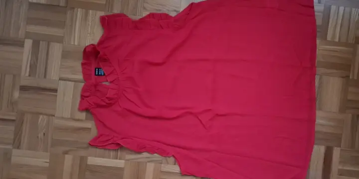 Blouse Shein rouge sans manche