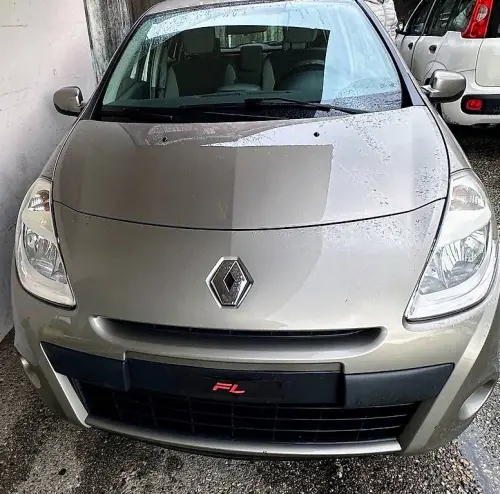 Renault clio 1.2 75cv à Neuchâtel