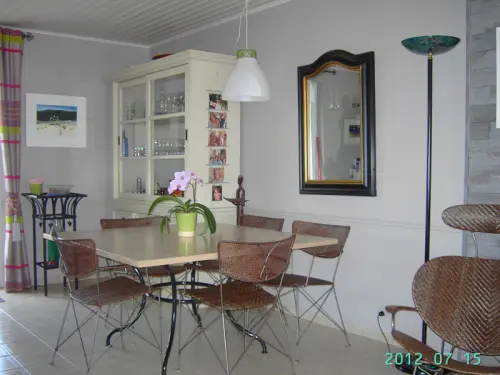 Table de sejour à Vésenaz