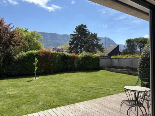 Rare-Villa 2 chambres à coucher avec piscine et jardin de 600m2