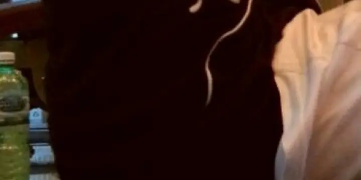 discret masculin jeune sigile