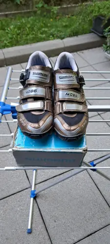 Souliers Shimano VTT ou vélo de route