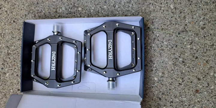 Pédales plates vtt, NEUVES
