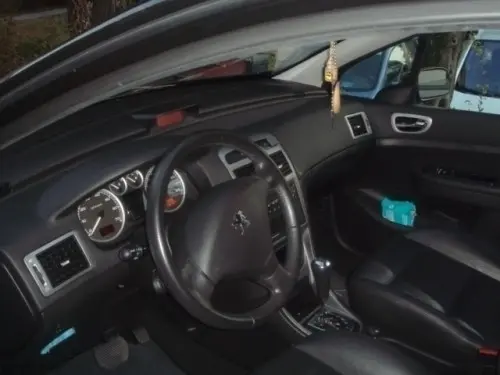 Peugeot 307 à Prilly